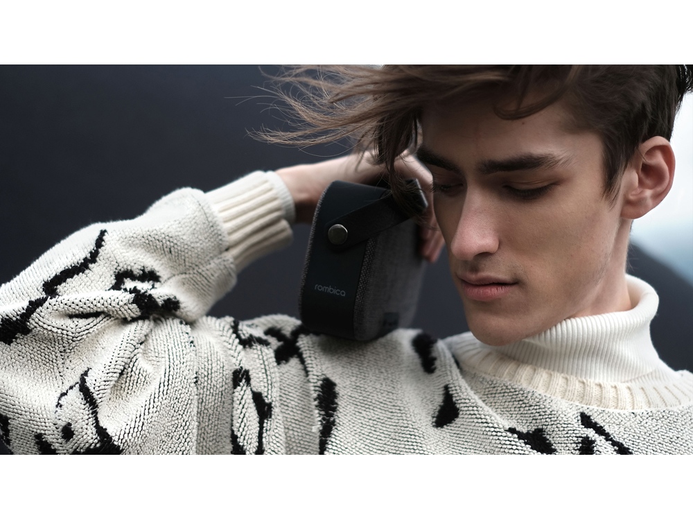 картинка Портативная акустика Rombica mysound BT-22, черный/серый от интернет-магазина сувениров и бизнес-подарков Gifts-Moskva.RU г. Москва