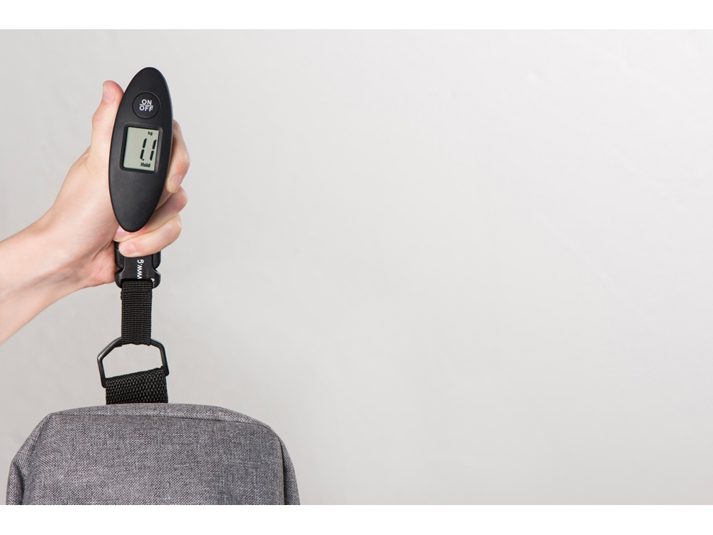 картинка Багажные весы с покрытием soft touch Gravity, черный от интернет-магазина сувениров и бизнес-подарков Gifts-Moskva.RU г. Москва
